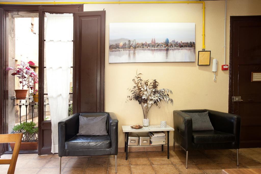 Pension Mariluz Barcelona Exteriör bild