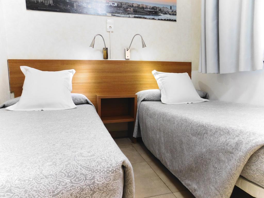 Pension Mariluz Barcelona Exteriör bild