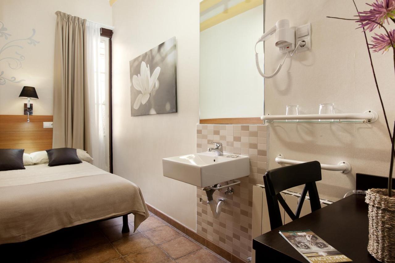 Pension Mariluz Barcelona Exteriör bild